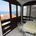 Апартаменты With A Parking Space Ravni, Labin - 7613 Равни