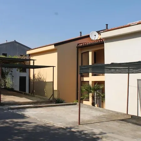 With A Parking Space Ravni, Labin - 7613 * Ravni