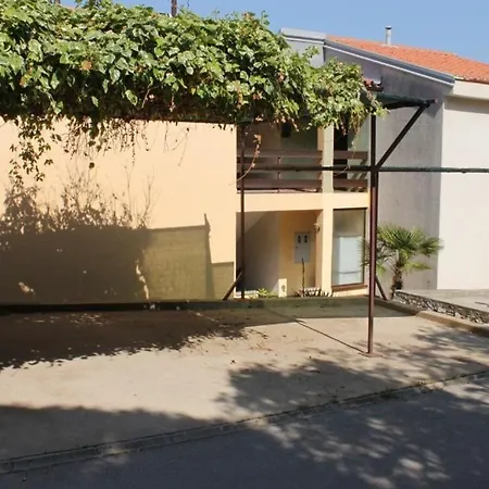 With A Parking Space Ravni, Labin - 7613 דירה *